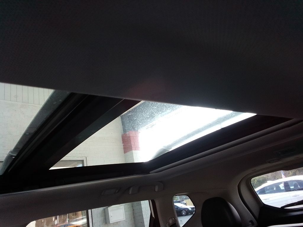 2017 Nissan Rogue Image 15