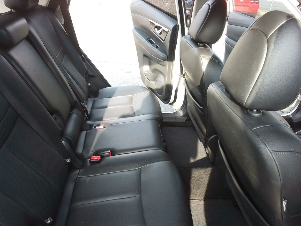 2017 Nissan Rogue Image 19