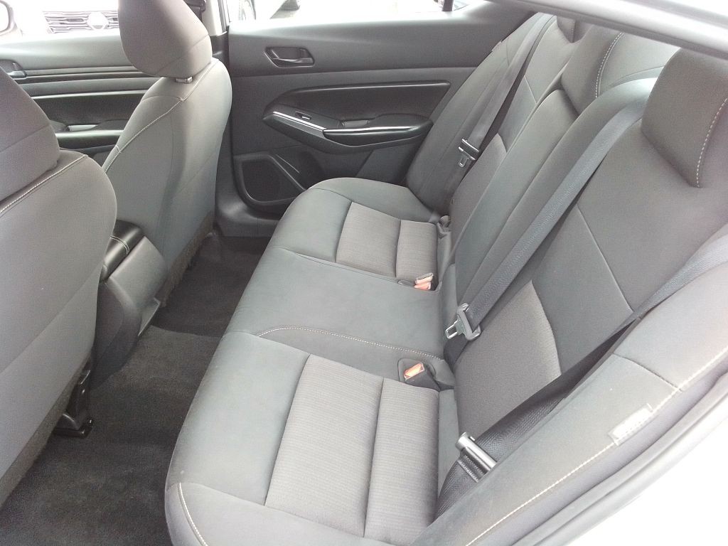 2023 Nissan Altima Image 14