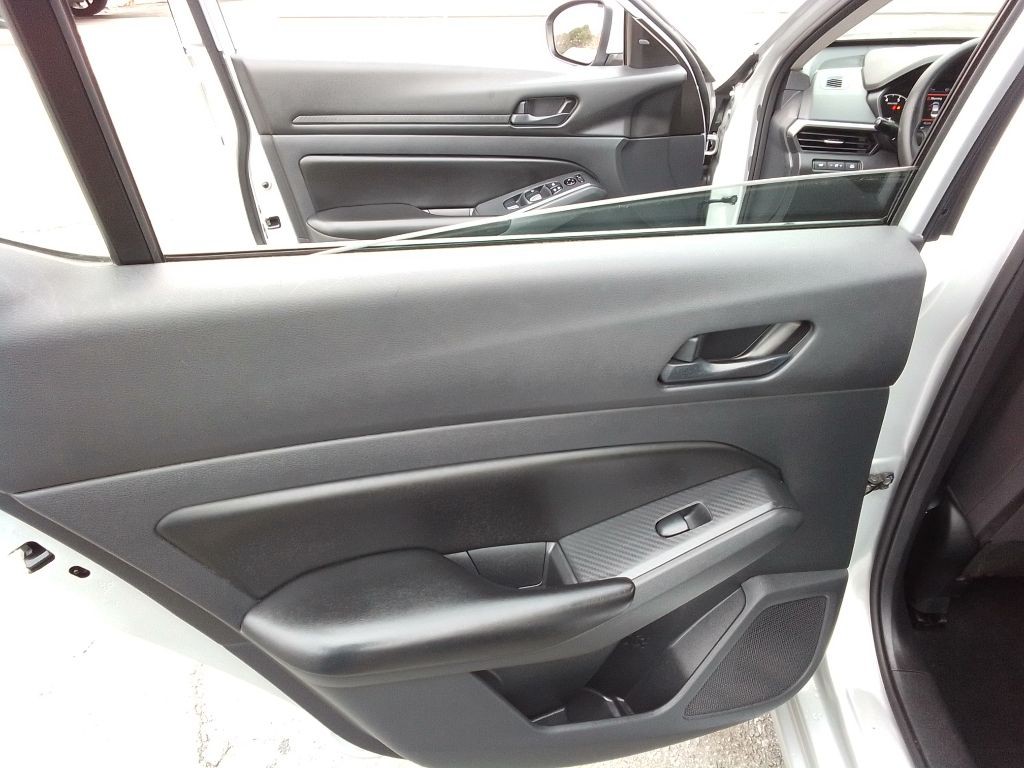 2023 Nissan Altima Image 19