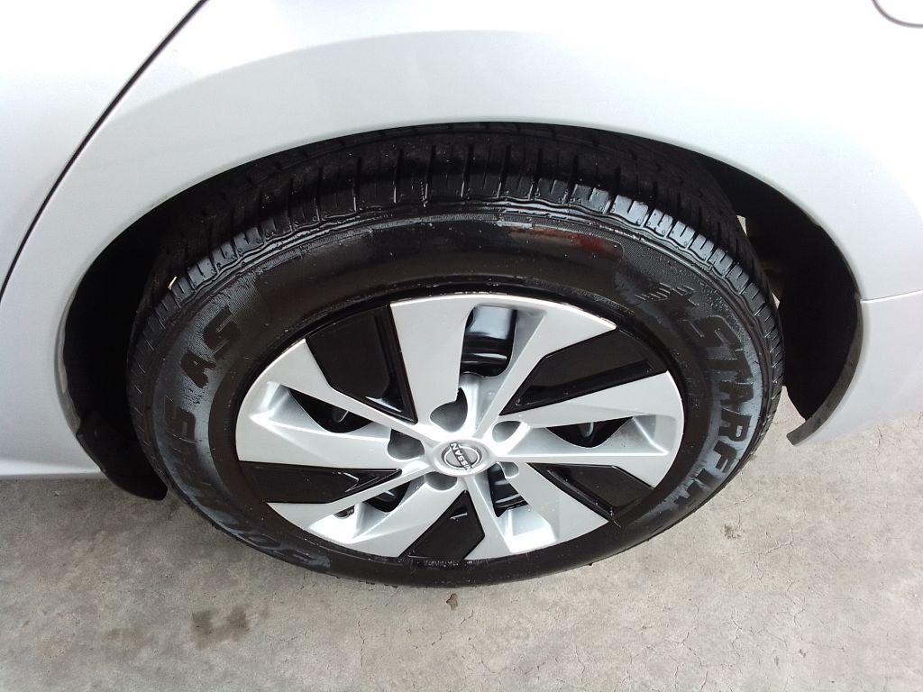 2023 Nissan Altima Image 24