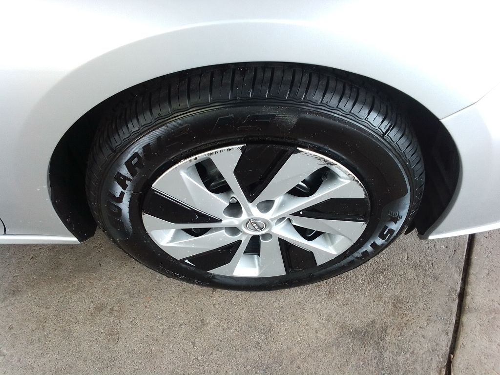 2023 Nissan Altima Image 25