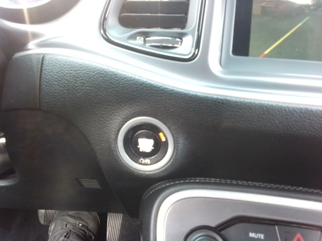 2021 Dodge Challenger Image 13