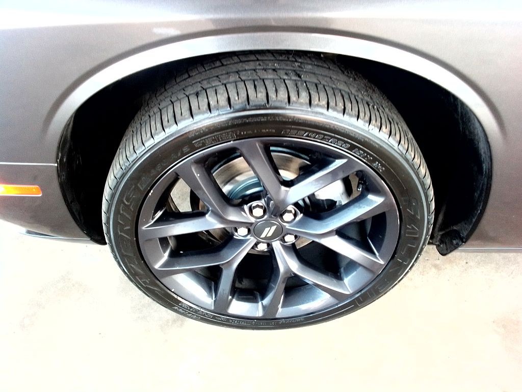 2021 Dodge Challenger Image 22