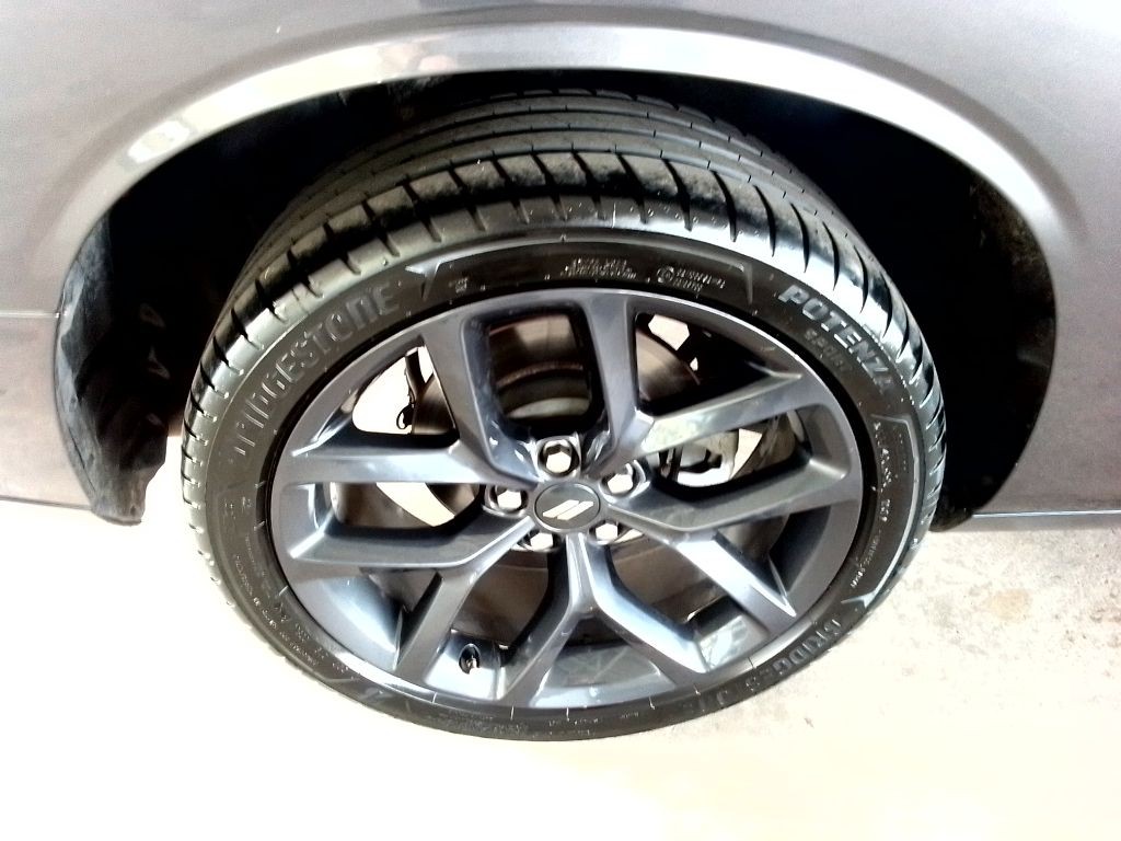 2021 Dodge Challenger Image 25