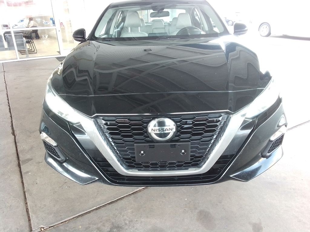 2022 Nissan Altima Image 3