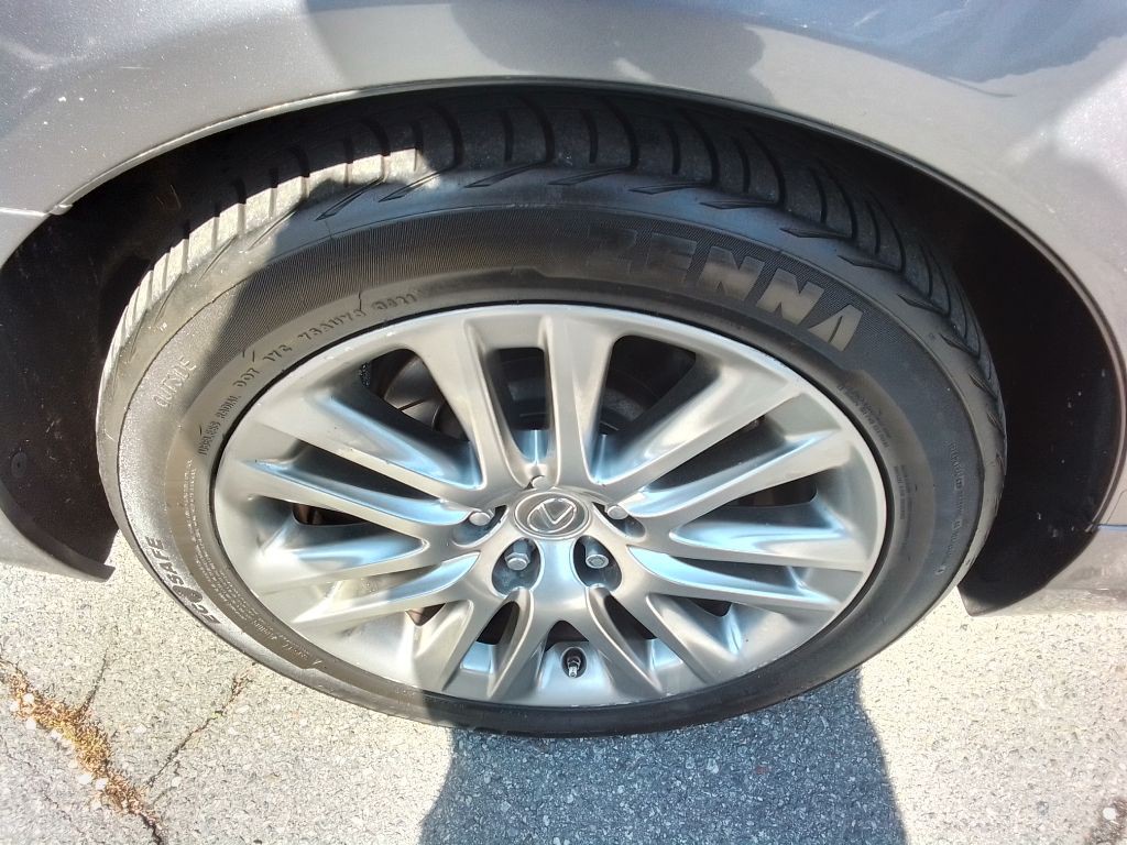 2015 Lexus LS Image 28