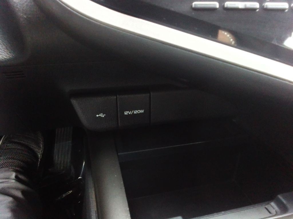 2021 Toyota Camry Image 11