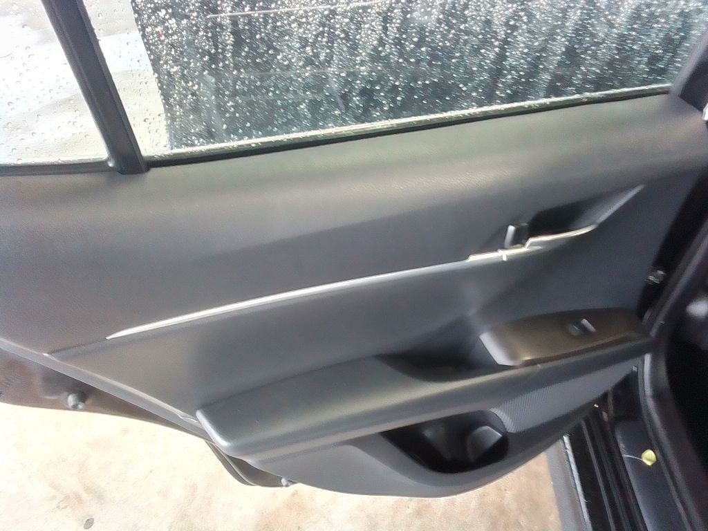 2021 Toyota Camry Image 18