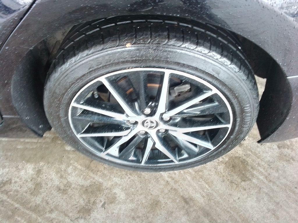 2021 Toyota Camry Image 23