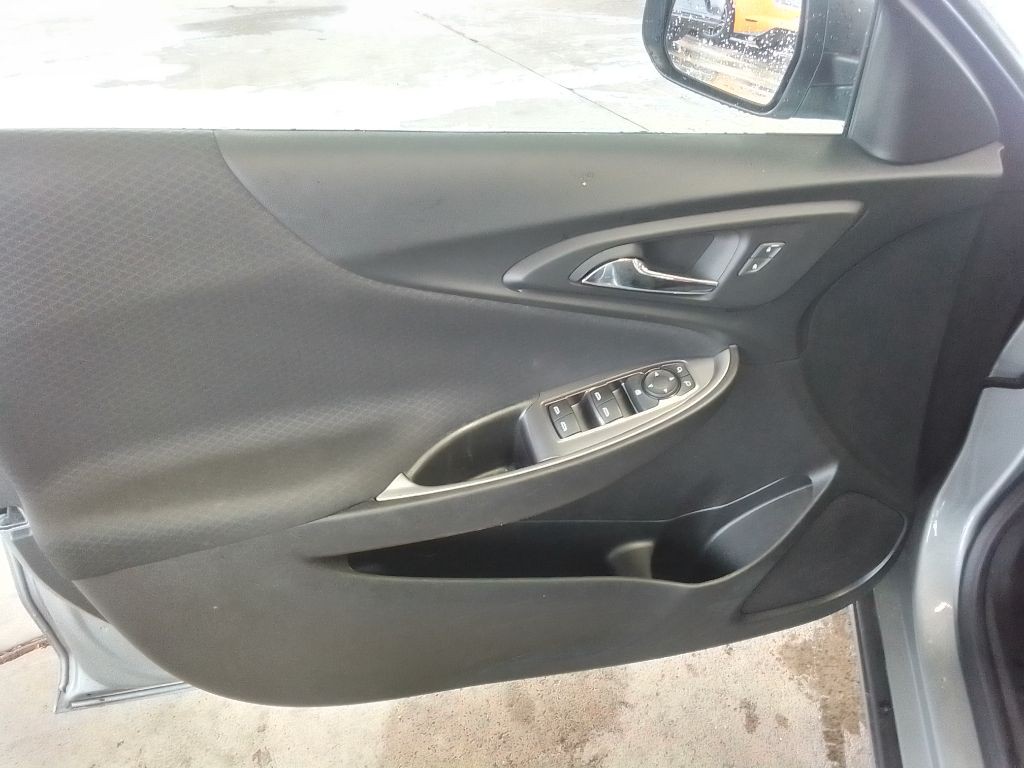 2023 Chevrolet Malibu Image 18