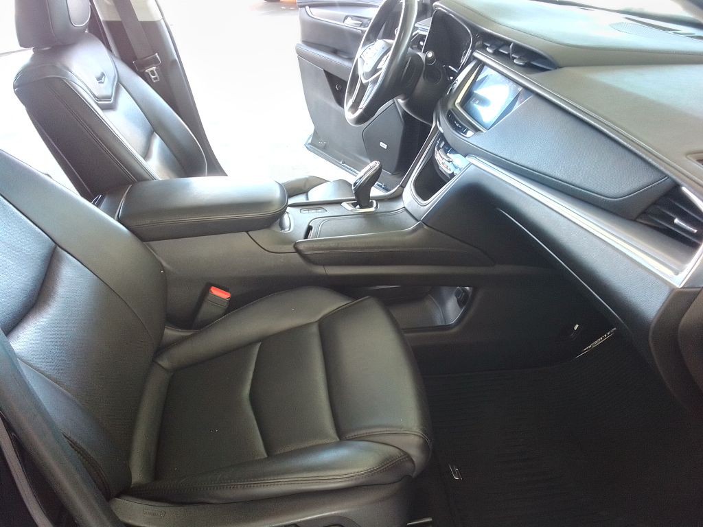 2018 Cadillac XT5 Image 17