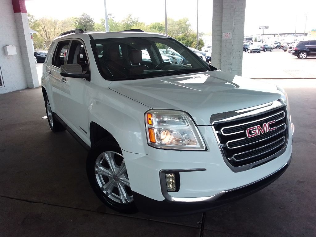 2016 GMC Terrain Image 2