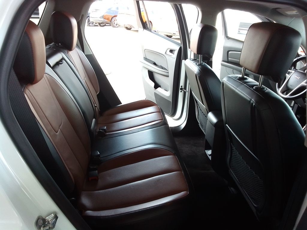 2016 GMC Terrain Image 16