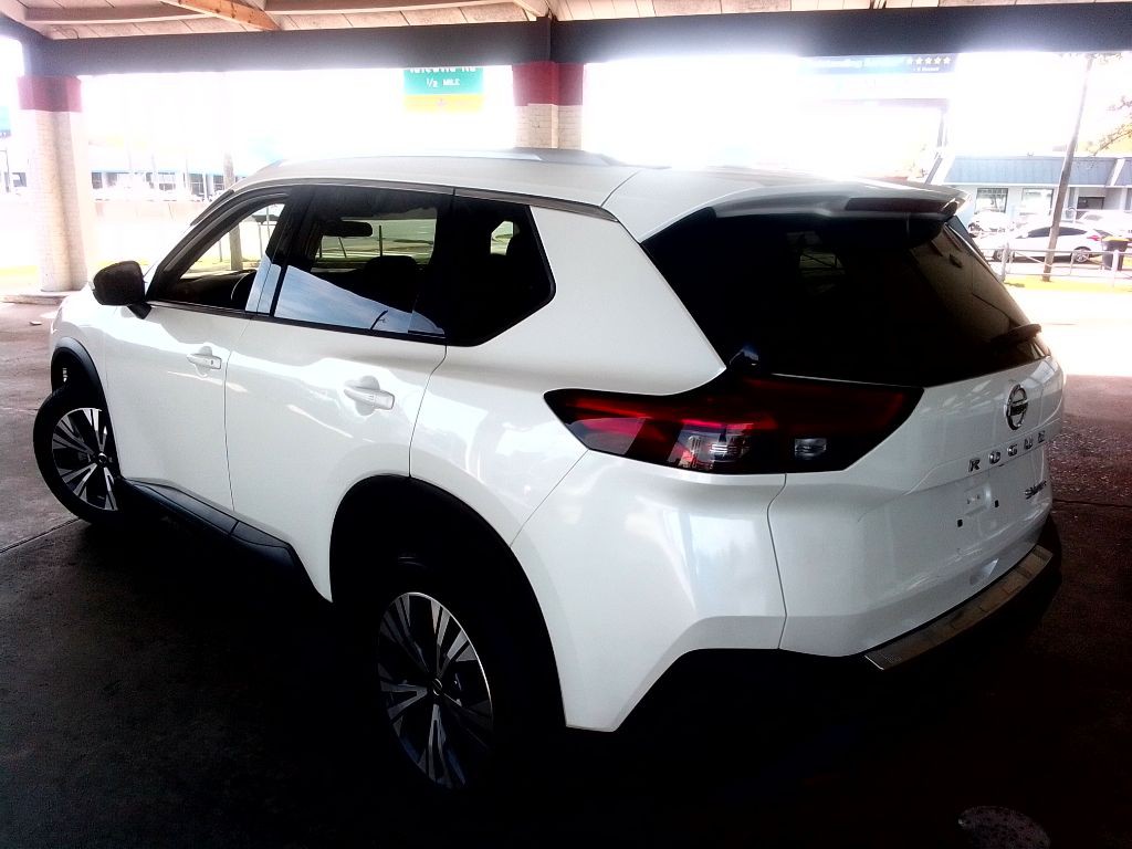 2021 Nissan Rogue Image 4