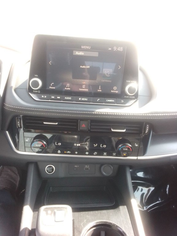 2021 Nissan Rogue Image 9