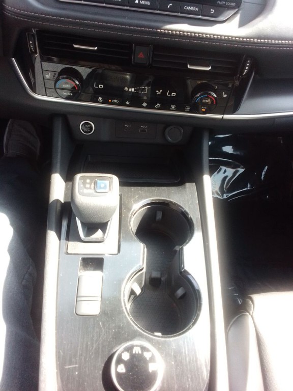 2021 Nissan Rogue Image 13