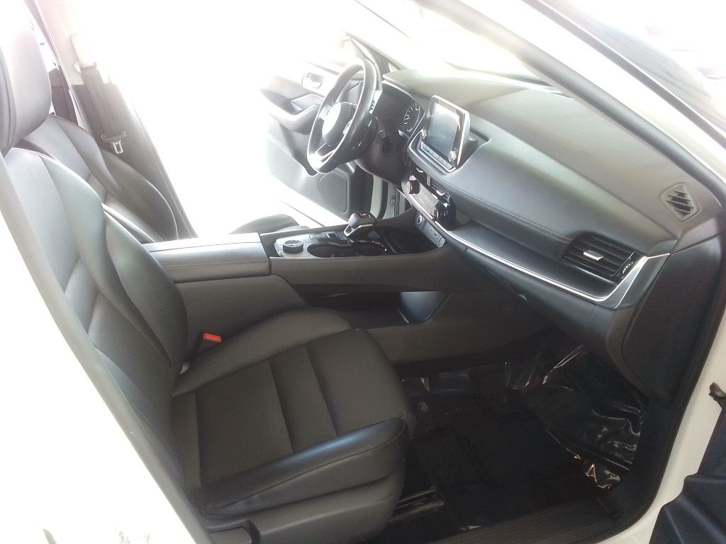 2021 Nissan Rogue Image 19