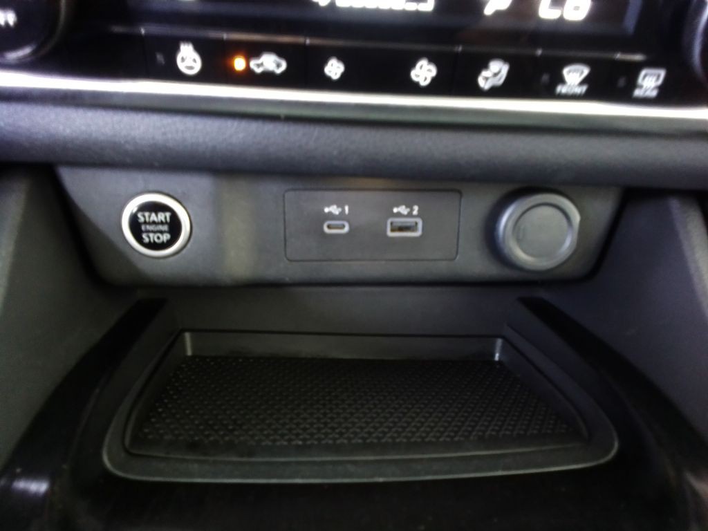 2021 Nissan Rogue Image 13