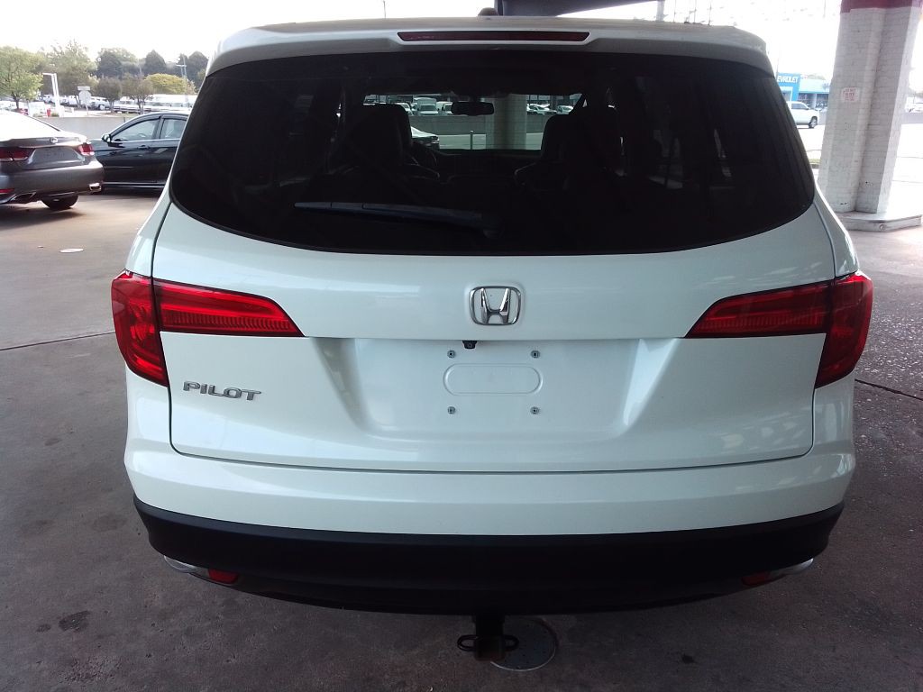 2017 Honda Pilot Image 6