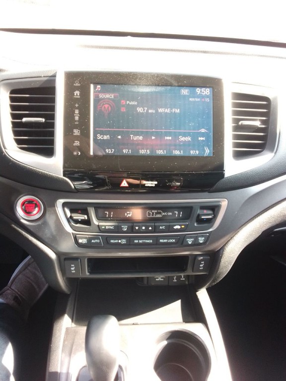 2017 Honda Pilot Image 9