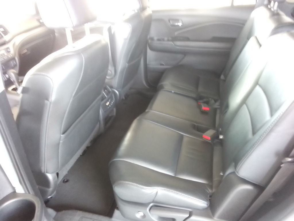 2017 Honda Pilot Image 20