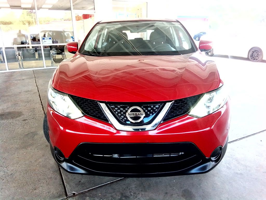 2018 Nissan Rogue Image 3