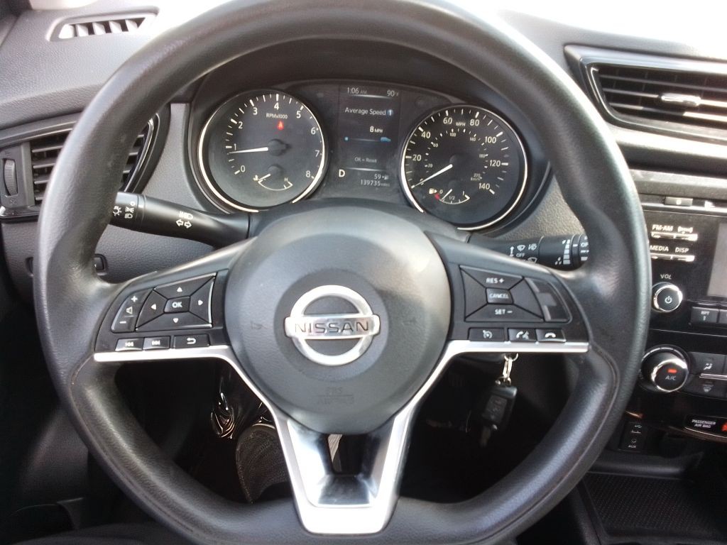 2018 Nissan Rogue Image 8