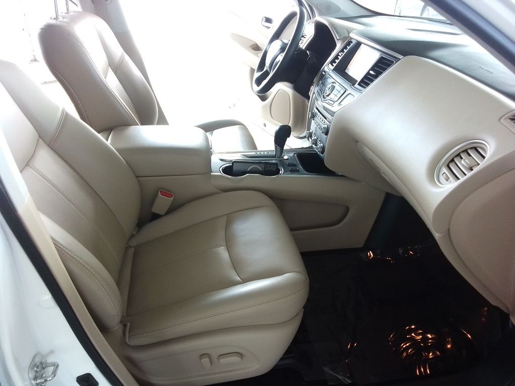 2019 Nissan Pathfinder Image 19