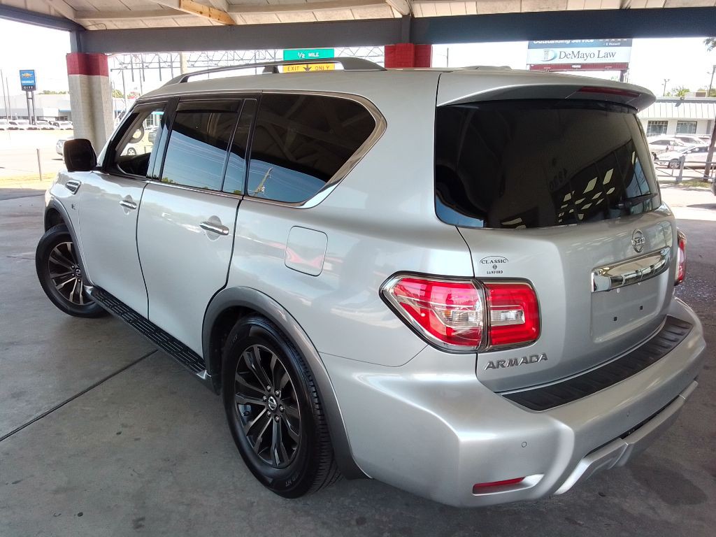 2017 Nissan Armada Image 4
