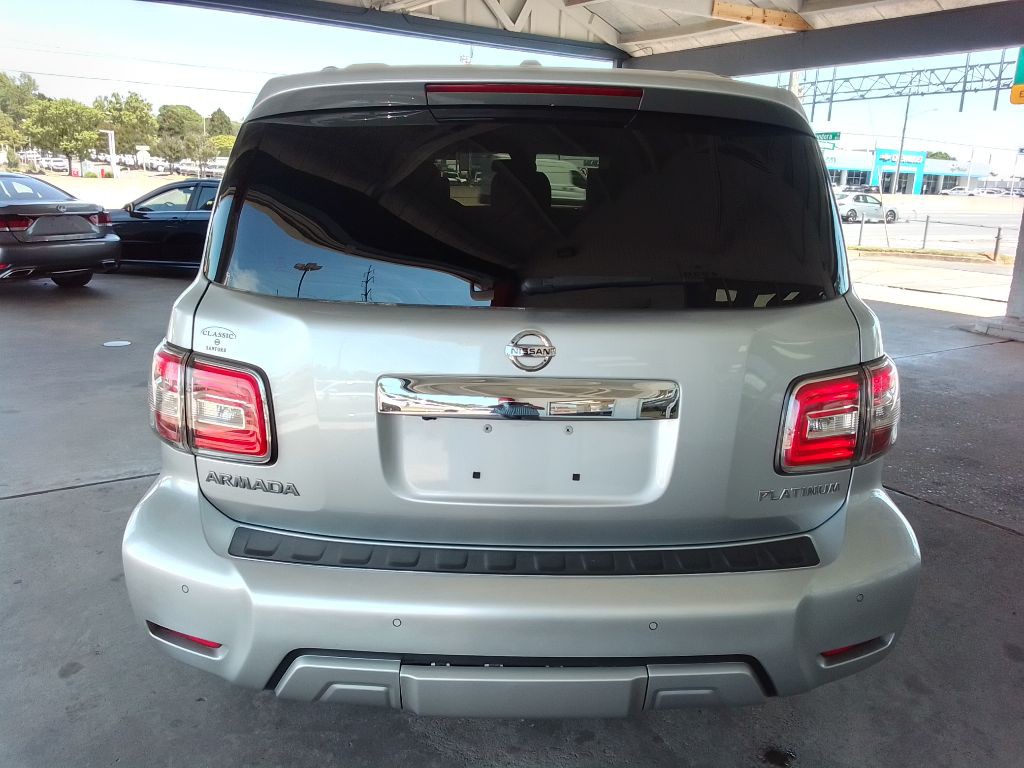 2017 Nissan Armada Image 6