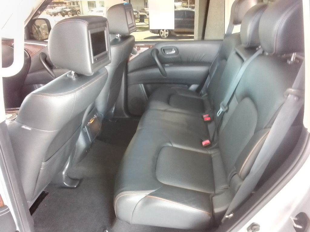 2017 Nissan Armada Image 20