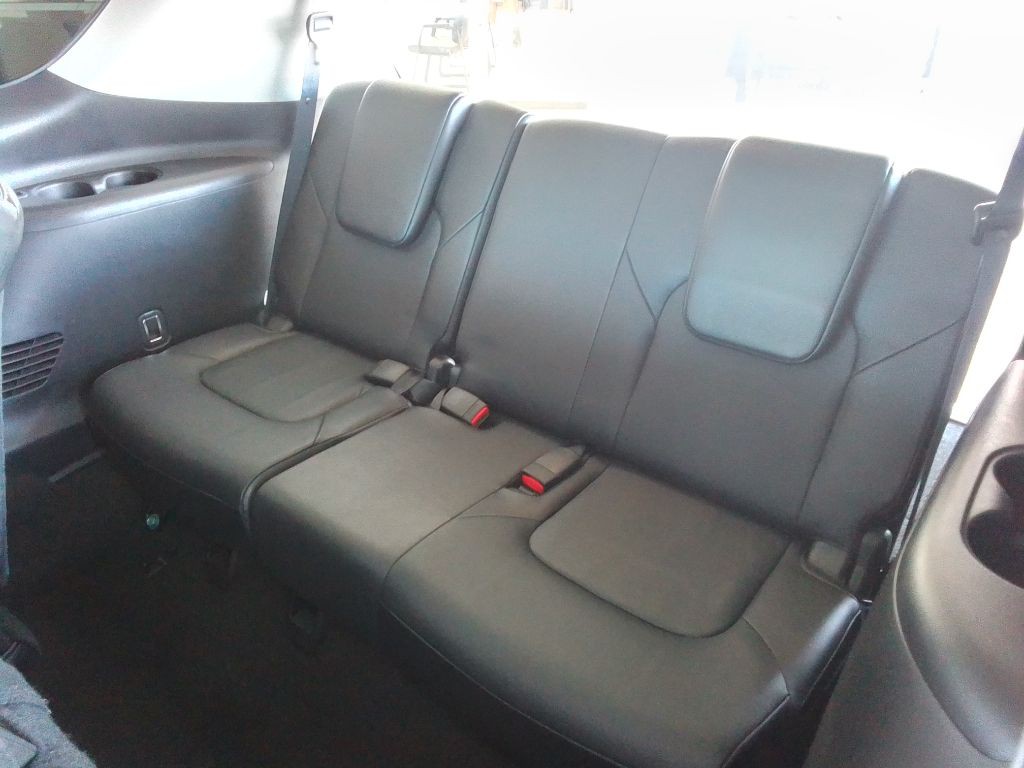 2017 Nissan Armada Image 21