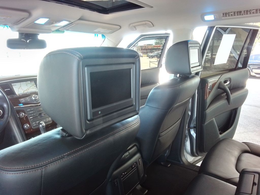 2017 Nissan Armada Image 22