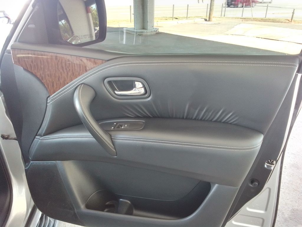2017 Nissan Armada Image 30