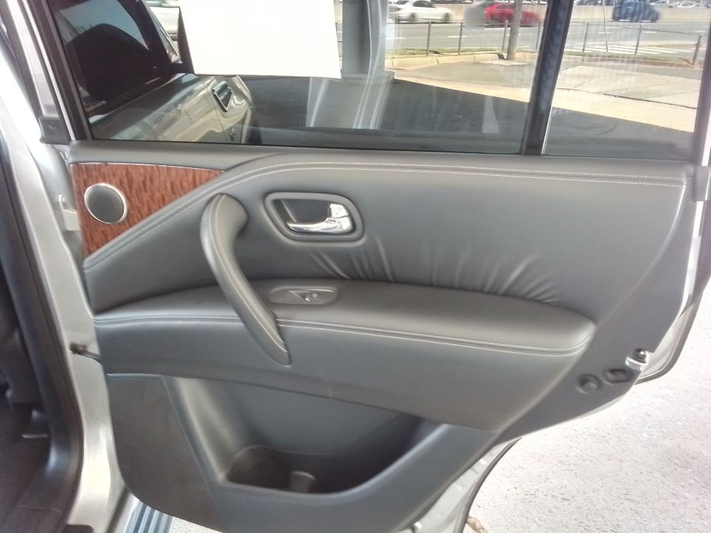 2017 Nissan Armada Image 31
