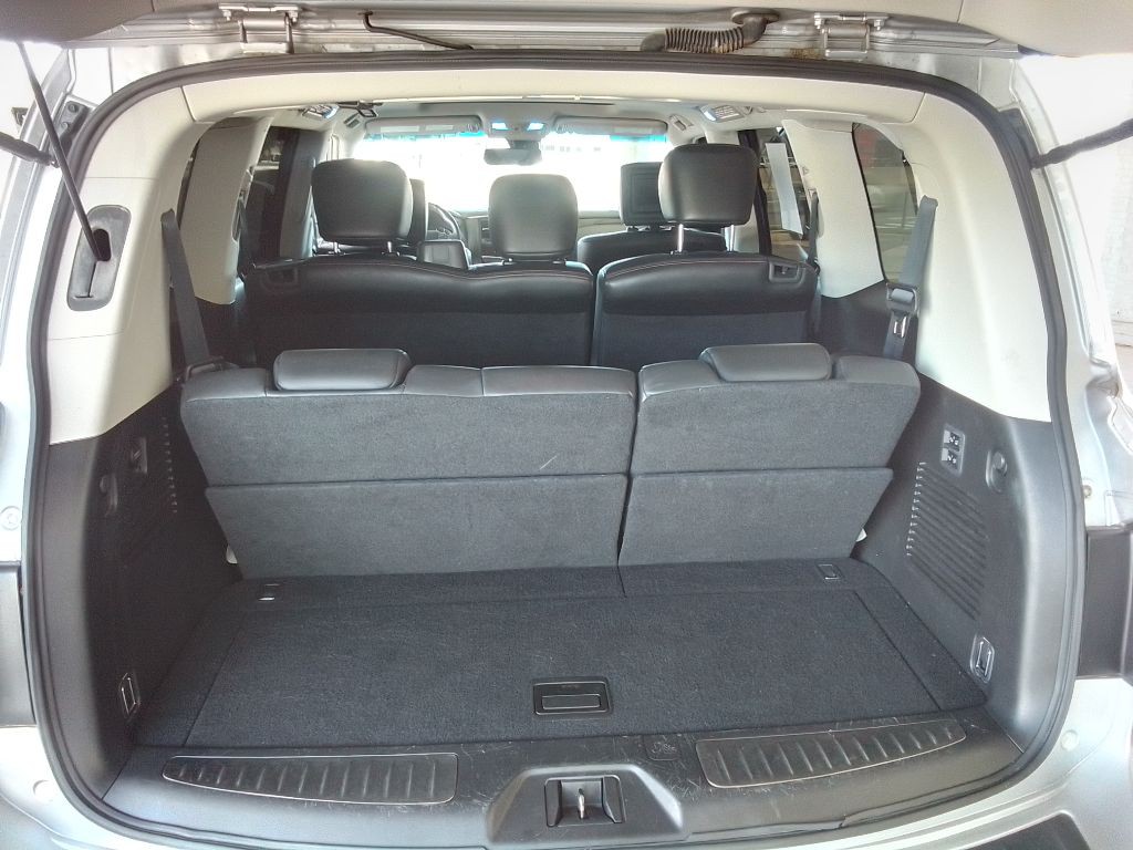 2017 Nissan Armada Image 32