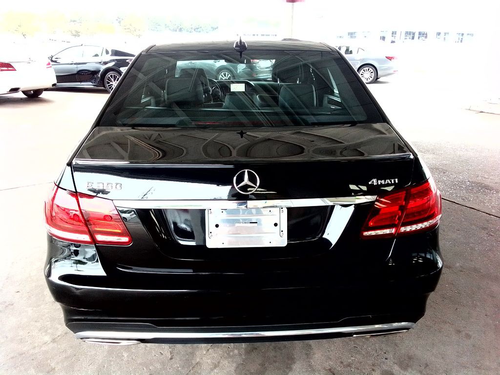 2015 Mercedes-Benz E-Class Image 6