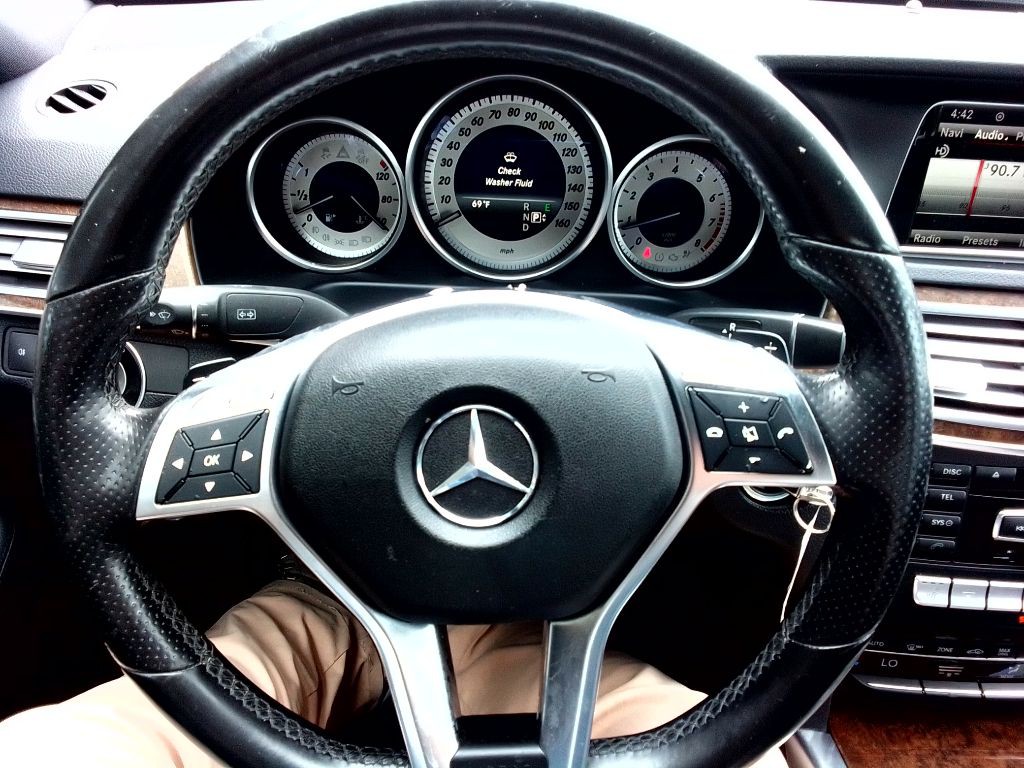 2015 Mercedes-Benz E-Class Image 8