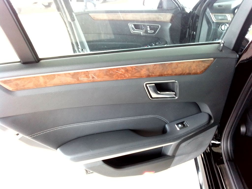 2015 Mercedes-Benz E-Class Image 23
