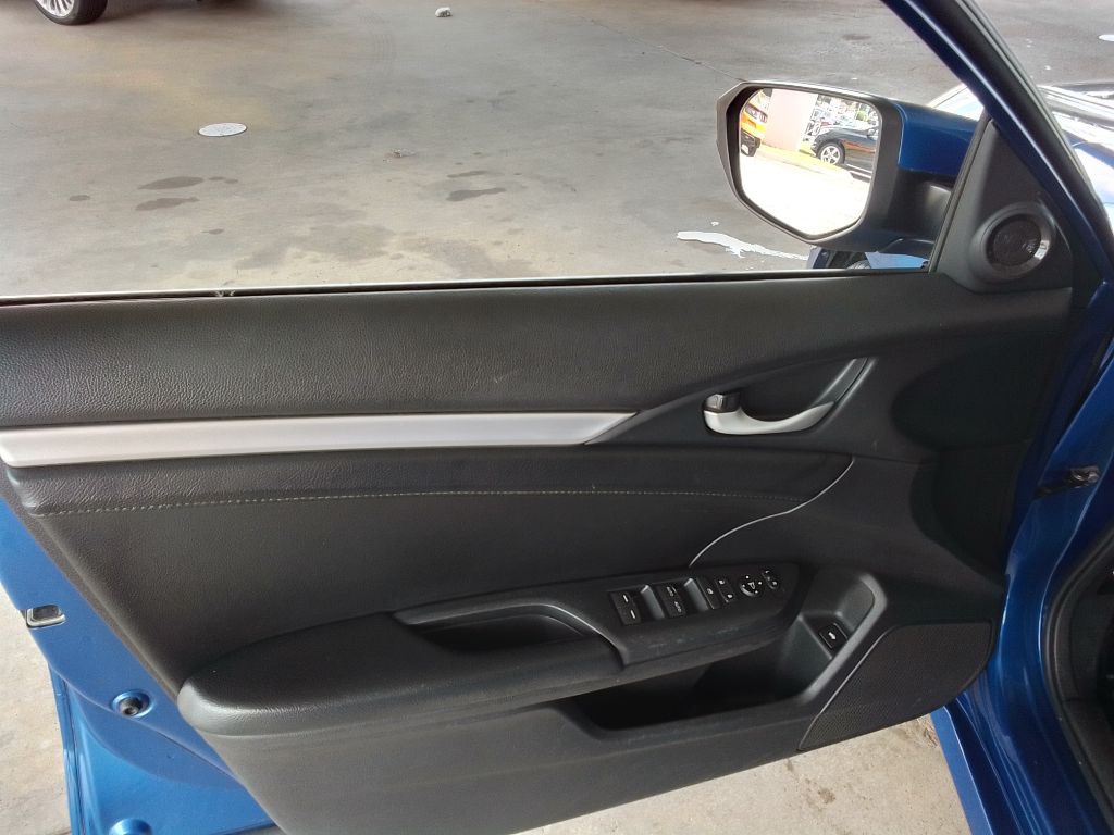 2016 Honda Civic Image 21