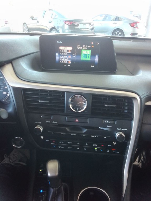2017 Lexus RX Image 9