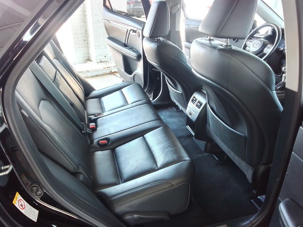 2017 Lexus RX Image 17