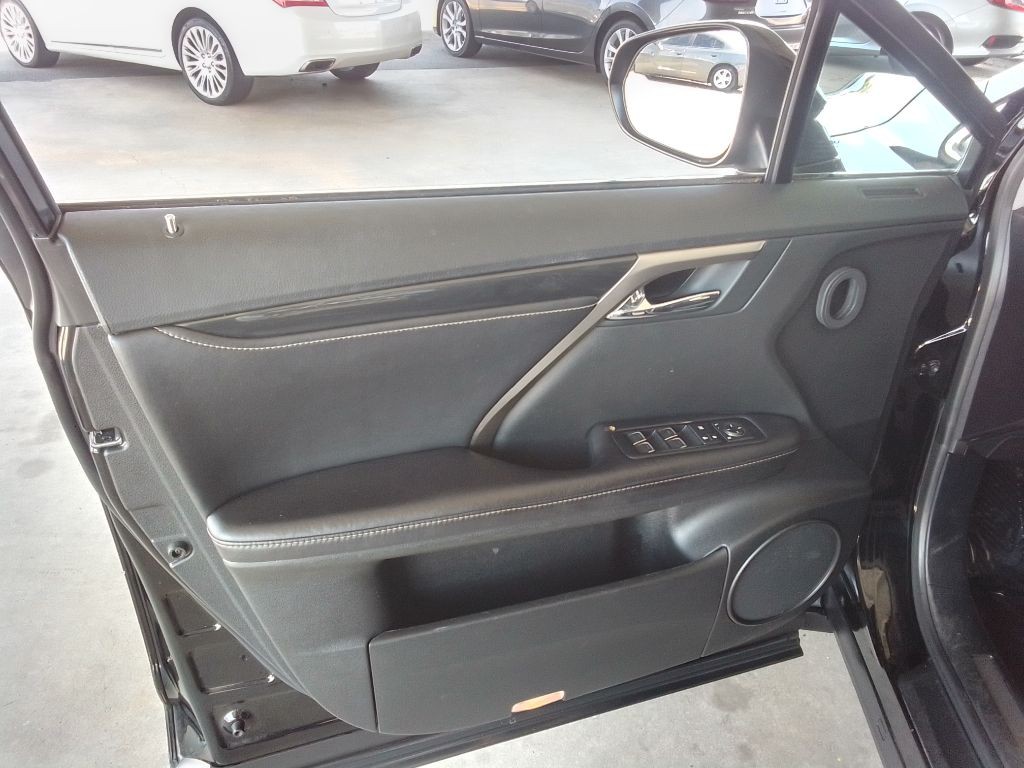 2017 Lexus RX Image 19