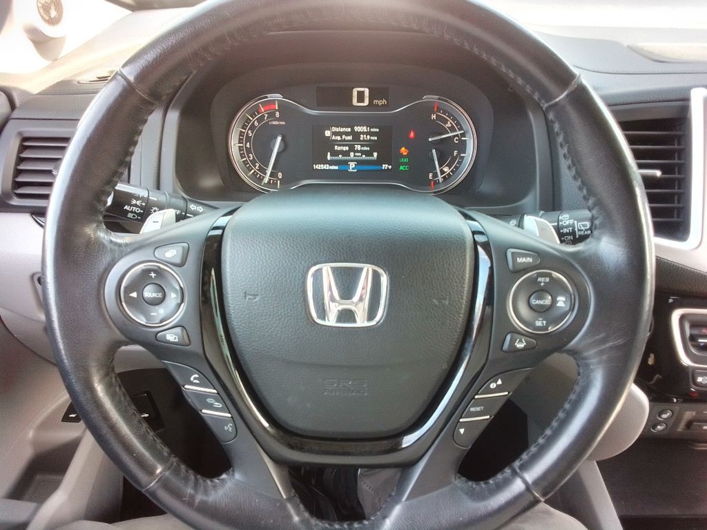 2017 Honda Pilot Image 7