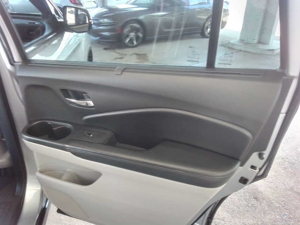 2017 Honda Pilot Image 23
