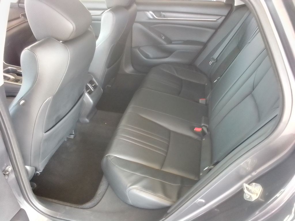 2018 Honda Accord Image 14