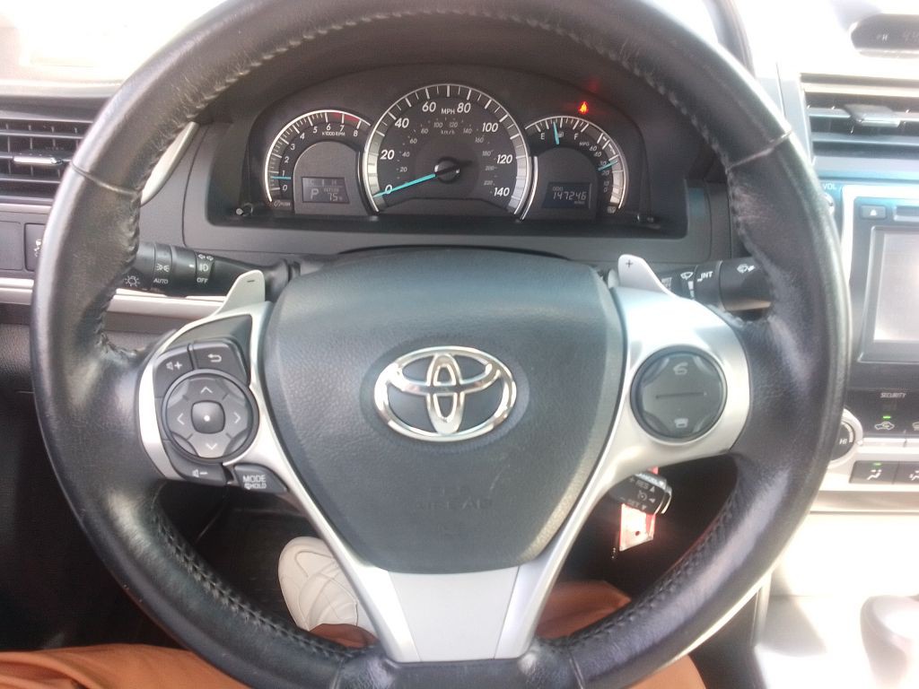2014 Toyota Camry Image 7