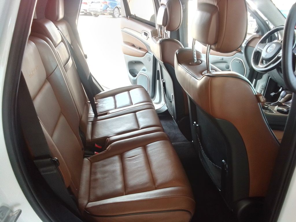 2016 Jeep Grand Cherokee Image 21