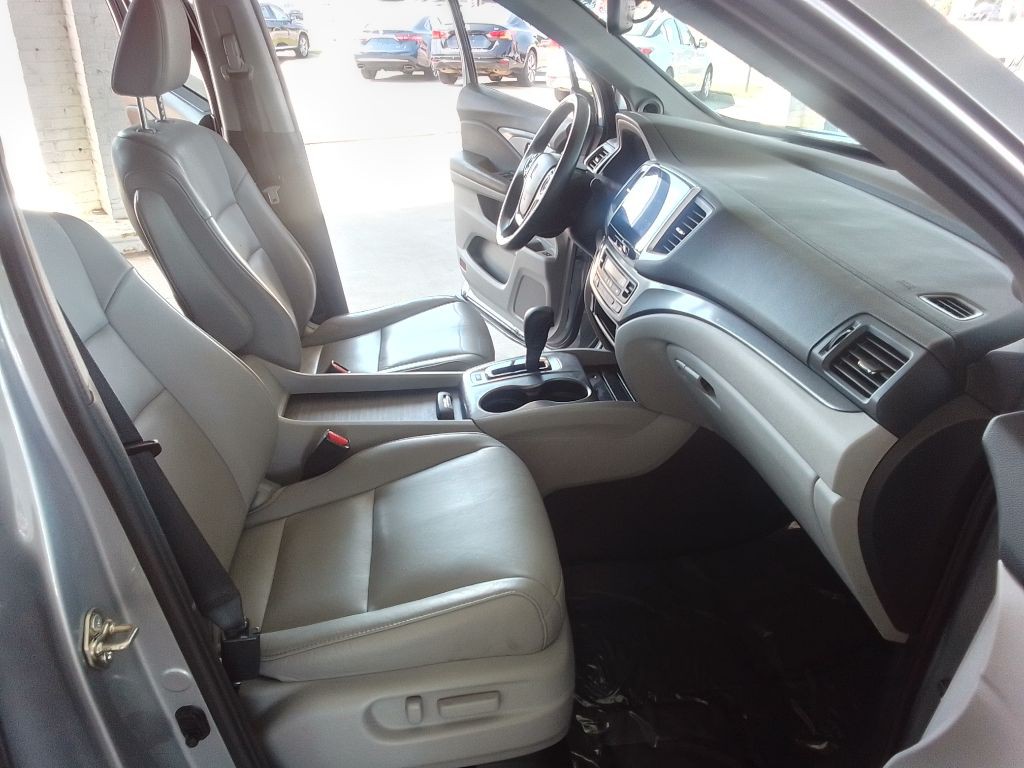 2016 Honda Pilot Image 18